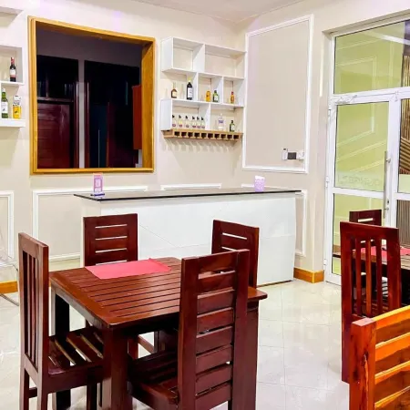 East Africa Hotel by Monalisa