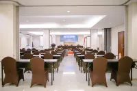 BIZ HOTEL CITY CENTER Hotels in Sirimau