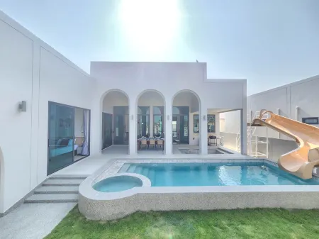 Phattra Pool Villa Cha-am Отели рядом с достопримечательностью «Simantra Private Villas»