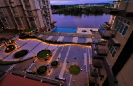 Boutique Studio - Riverine Diamond