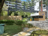 GrandMedini Residence near Legoland by Ucome Homestay - Infinity Pools