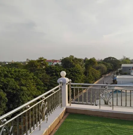 Le-nou Siemreap Guesthouse Отели рядом с достопримечательностью «Chong Kneas Floating Village»