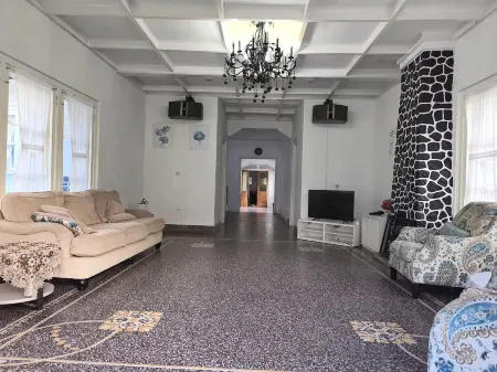 Villa Narendra Yogyakarta Отели рядом с достопримечательностью «Volcano tour guide»