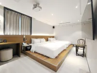 BROWN-DOT HOTEL Gwangyang Deokrye 光陽市酒店