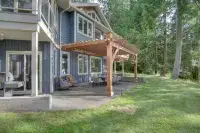 Victoria Island , Sooke Modern Beach Front House With Private Beach,Ocean ,Mountain & City Views - Villas