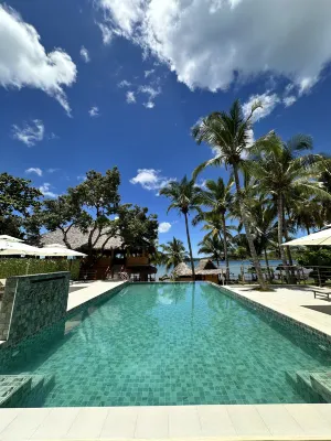 Holiday Beach Hotel