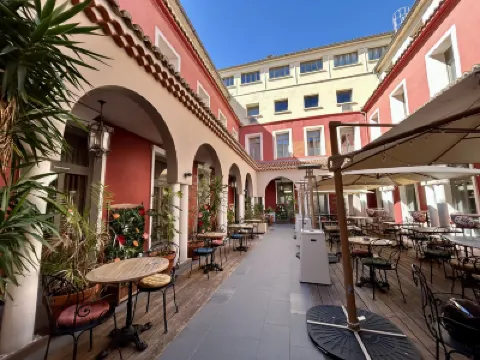HOTEL DE PARIS Hotels in 
