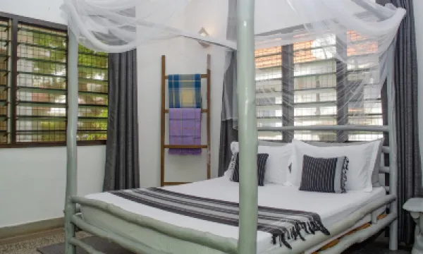 Diani Reef Beach Hive 1 - 350m to the beach のホテル