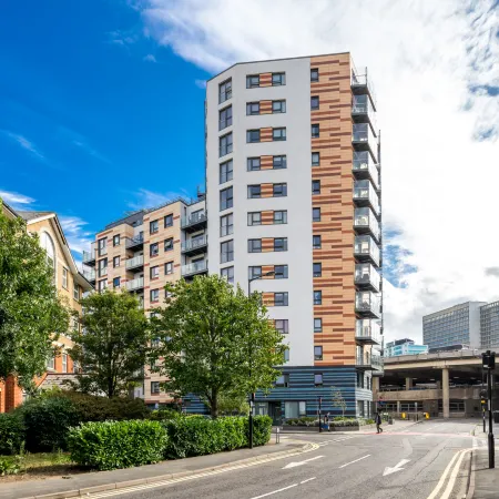 Stunning Apartment, Close to East Croydon Station