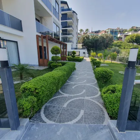 Dreamy luxury duplex villa with a special view and 300 meters of private garden
