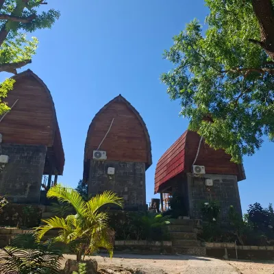 Suwehan Rey Cliff House Отели рядом с достопримечательностью «Пляж Атух»
