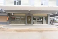 Collection O Near Harbour Bay Mall formerly X Ten Guest House - 3-Star