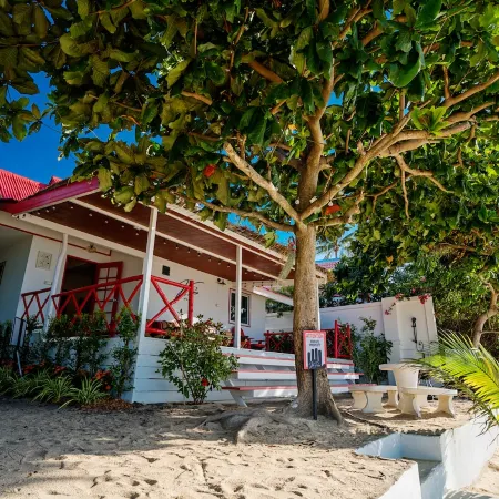 Oceanfront Villa at Bang po Beach Koh Rooms