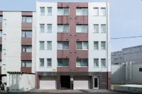 [3 beds] [7-minute walk to the subway] [2-minute walk to a convenience store] [Apartment] - 4つ星