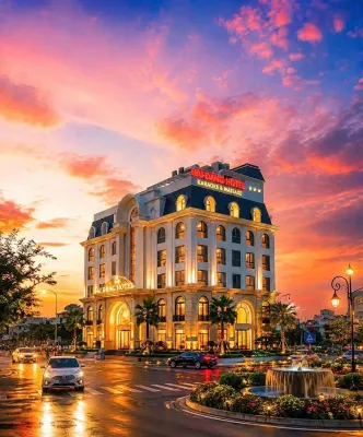 Hai Dang Hotel Ha Tinh City - Uima-altaat