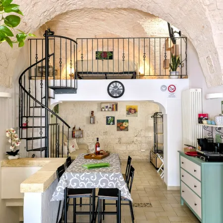 La Kasetta, 80m2: 2 floors + mezzanine