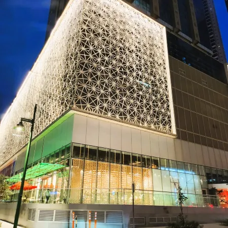 Uptown Bonifacio Global City