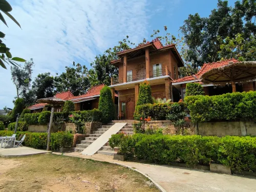 Sunrise Sea Hill Cottages Hotels in Karimunjawa