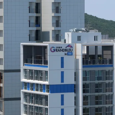 grandbleuinyj Отели рядом с достопримечательностью «Острова Йеонжонгдо»
