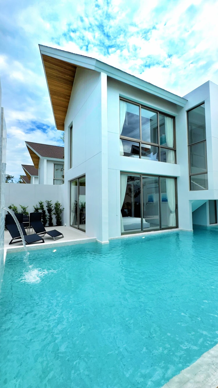 รูปภาพของLuxPride Villas