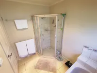 Private 2-Bedroom Suite with Full Amenities & Private Entry
