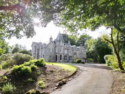 Wellwood Manor