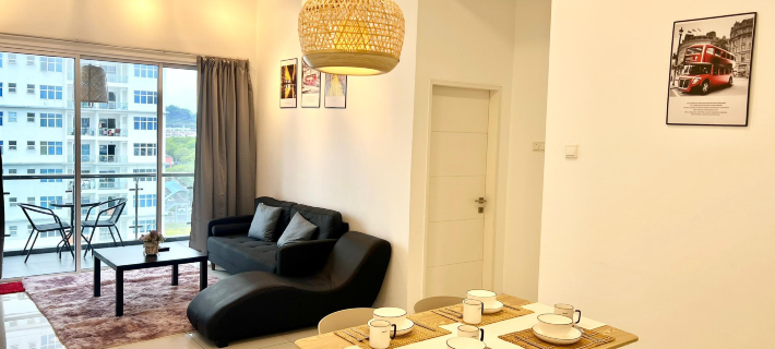 Puchong SkyPod Residence 1-10pax next to IOI Mall Wi-Fi MRT Hotels in Puchong