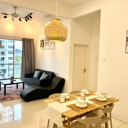 Puchong SkyPod Residence 1-10pax next to IOI Mall Wi-Fi MRT