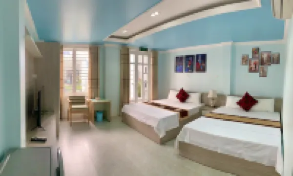 CATBA CENTRAL HOMESTAY