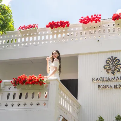 Rachamankha Flora House Отели рядом с достопримечательностью «Храм Ват-Пхра-Сингх»