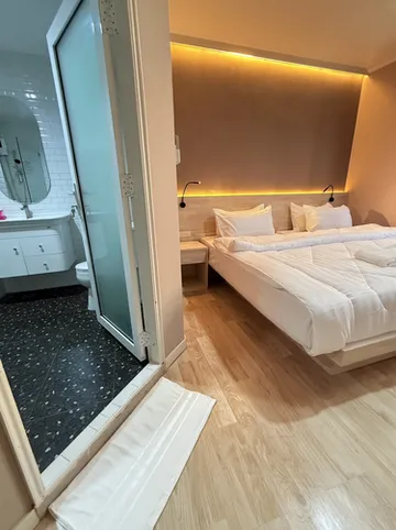 รูปภาพของลัคโฮเต็ล ห้วยขวาง เอ็มอาที รัชดา