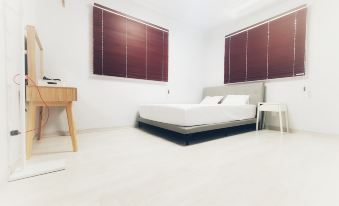 Sokcho Yangyangsae Beach {Dokchae Pension Agijagi} Independent Barbecue Area, Kids Pool