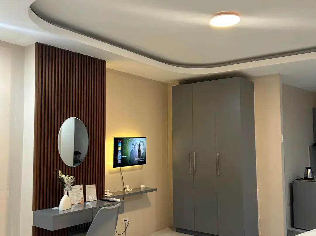 Hiraya Doors At Happy Stay - Dauis