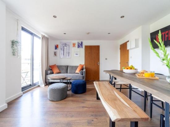 Modern 3 Bed & 3 Bathrooms Flat, Hackney Downs