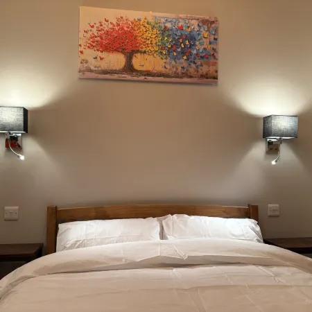 Super Nova Self-Service Hotel Отели рядом с достопримечательностью «Старое здание ратуши»