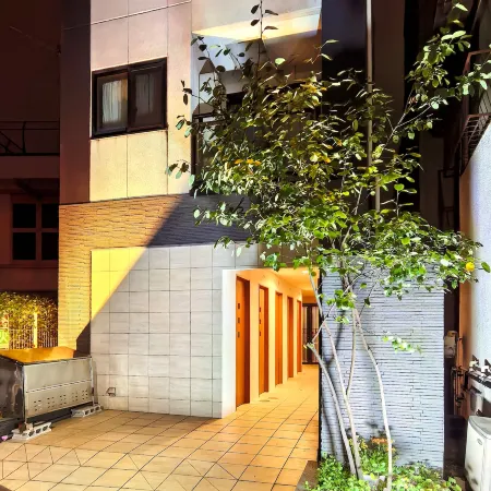 1Room28 ㎡, near Skytree. Direct access to Skytree, Asakusa , Ginza, and Nihonbashi, airport.