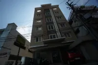 Townhouse Oak Hotel Niaga Surabaya - Park Yeri