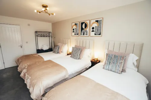 Queensferry Collection - Residence 5 - Condos