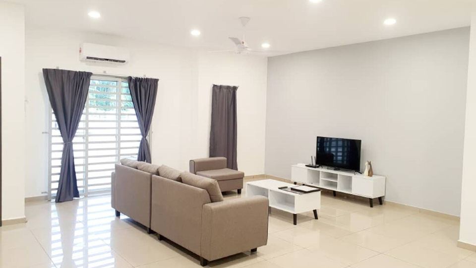 SpaciousCozy House 4room4Bath @NearIconCity by Jovial