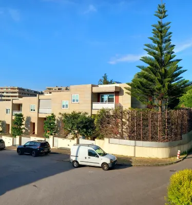 Exclusive Private Apartment with Swimming Pool! - 4 ดาว