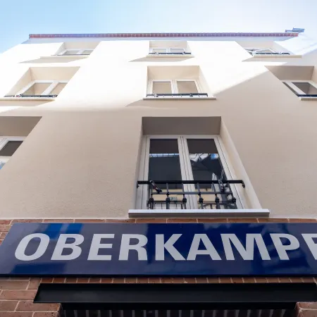 Fraternity-Hotel