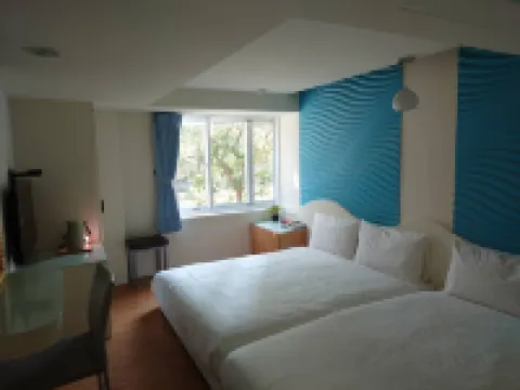 Xinguangge Business Hotel - 주차장