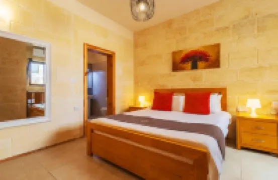 Nadurija - 4 bedrooms (sleeps 8+2 kids) Nadur village