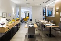 Livris Hotel