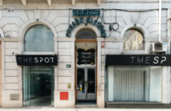 Grande Pensão Residencial Alcobia Hotels near Rossio Station