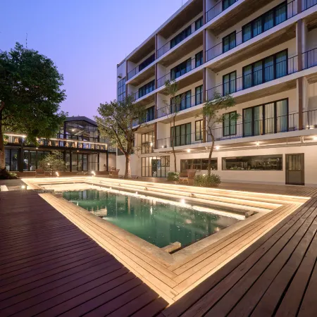 home Chiang Mai Hotel Отели рядом с достопримечательностью «Храм Ват-Суан-Док»