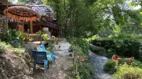 Good Life Dacha Riverside & Parkside Retreat