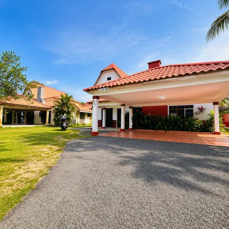 The 5R Villa a famosa Hotels in Pegoh