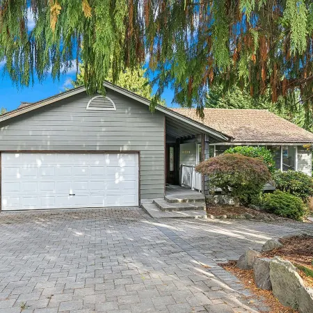 Cozy Home | Easy Access to Bellevue & Seattle Hotels in Bothell