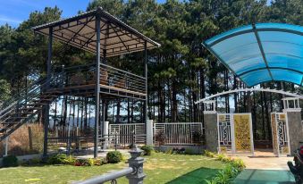 Pine hill villas & Camping